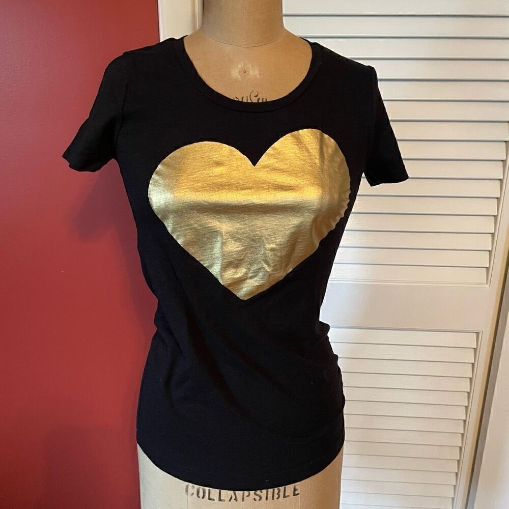 J CREW | black short sleeve t with big gold metallic  heart XXS